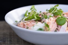 Sæsonaktuel menu på Café Knarr Sæsonaktuel menu på Café Knarr