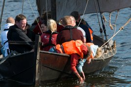 Sejl ud på Roskilde Fjord i vikingeskibenes efterkommere hele sommeren på Vikingeskibsmuseet. Copyright: Werner Karrasch, Vikingeskibsmuseet i Roskilde Sejl ud på Roskilde Fjord i vikingeskibenes efterkommere hele sommeren på Vikingeskibsmuseet. Copyright: Werner Karrasch, Vikingeskibsmuseet i Roskilde