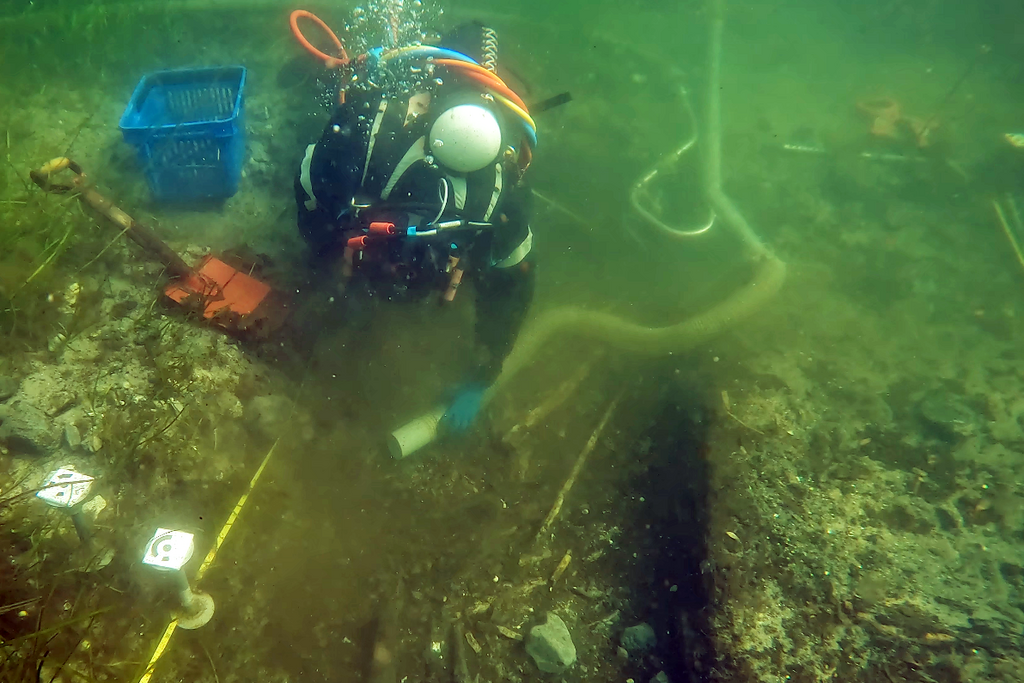 At Tudse Hage off Skælskør in West Zealand lies one of the best-preserved underwater Stone Age settlements in the world. However, the site is in danger of disappearing into the sea forever. Photo: Andreas Kallmeyer Bloch.