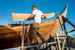 Gennem hele sommeren sætter Vikingeskibsmuseet fokus på de maritime håndværk tilknyttet vikingeskibene. 