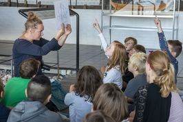 Vikingeskibsmuseets Skoletjeneste står klar til at give dine elever en fantastisk dag fuld af læring og gode oplevelser